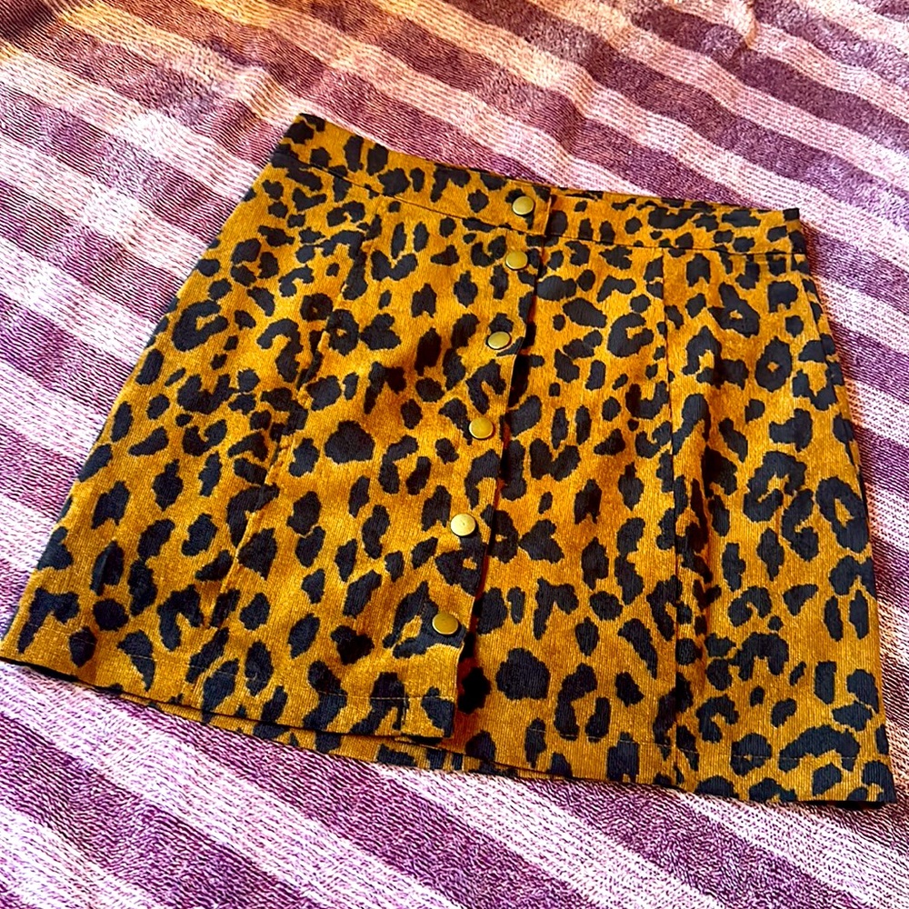 Skirt/Size Small/Like New